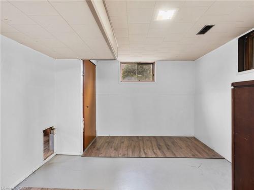 102 Dundee Drive, Caledonia, ON - Indoor Photo Showing Other Room