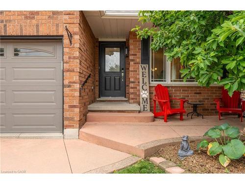 31 Bolzano Court, Hamilton, ON - Outdoor