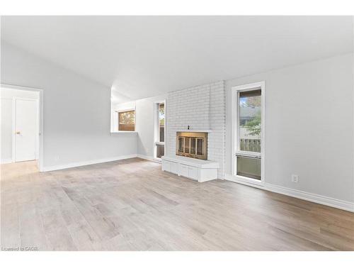 366 Dale Crescent, Waterloo, ON - Indoor With Fireplace