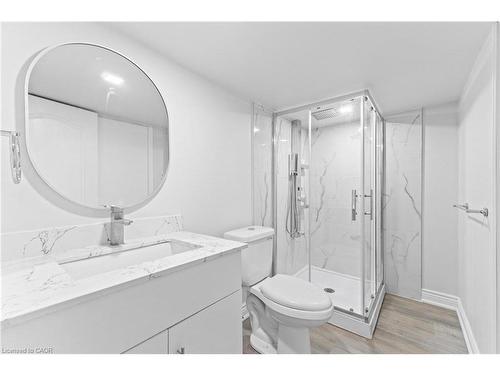 366 Dale Crescent, Waterloo, ON - Indoor Photo Showing Bathroom