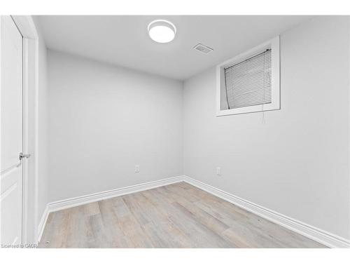 366 Dale Crescent, Waterloo, ON - Indoor Photo Showing Other Room