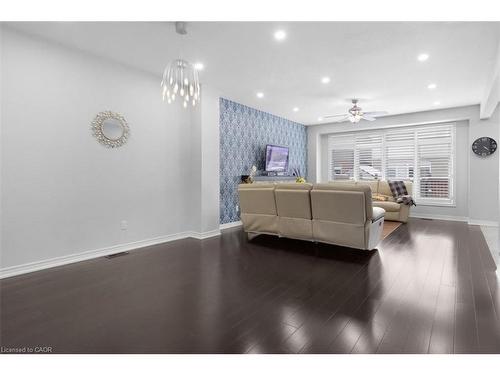 16 Weathering Highway, Stoney Creek, ON - Indoor