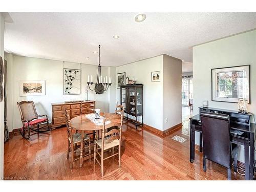 4-2871 Darien Road, Burlington, ON - Indoor Photo Showing Dining Room