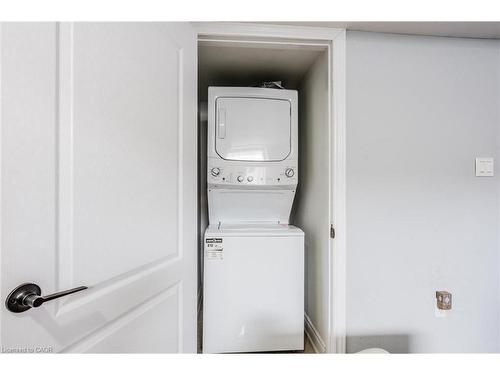 Lower-643 Doon South Drive, Kitchener, ON - Indoor Photo Showing Laundry Room