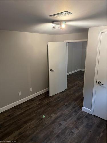 Lower-127 Carlyle Drive, Kitchener, ON - Indoor Photo Showing Other Room