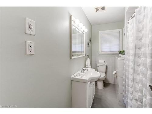 374 Toynevale Road, Pickering, ON - Indoor Photo Showing Bathroom