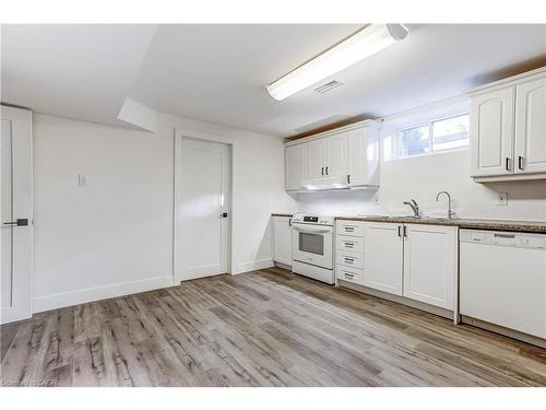 374 Toynevale Road, Pickering, ON - Indoor Photo Showing Kitchen