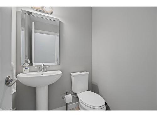 939 Robert Ferrie Drive, Kitchener, ON - Indoor Photo Showing Bathroom