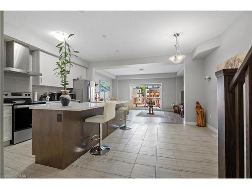 939 Robert Ferrie Drive, Kitchener, ON - Indoor Photo Showing Kitchen With Upgraded Kitchen