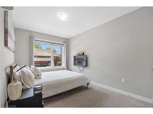 939 Robert Ferrie Drive, Kitchener, ON - Indoor Photo Showing Bedroom