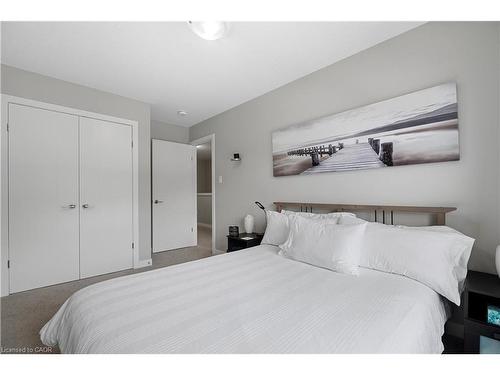 939 Robert Ferrie Drive, Kitchener, ON - Indoor Photo Showing Bedroom