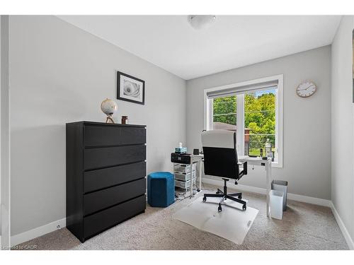 939 Robert Ferrie Drive, Kitchener, ON - Indoor