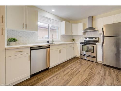 48 Mark Crescent, Cambridge, ON - Indoor Photo Showing Kitchen
