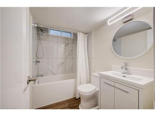 48 Mark Crescent, Cambridge, ON - Indoor Photo Showing Bathroom