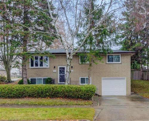 48 Mark Crescent, Cambridge, ON - Outdoor