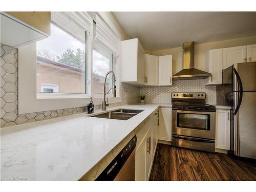 48 Mark Crescent, Cambridge, ON - Indoor Photo Showing Kitchen With Double Sink
