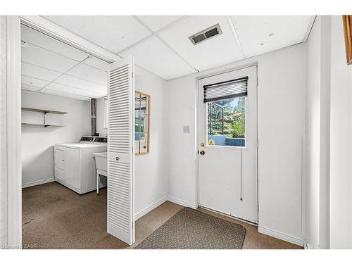 5083 Hartwood Avenue, Beamsville, ON - Indoor Photo Showing Other Room