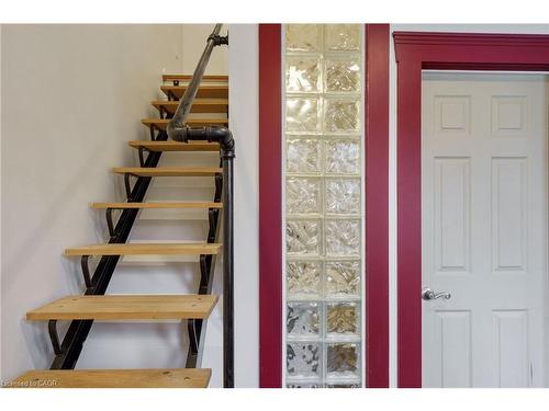 16 Edison Street, Hamilton, ON - Indoor Photo Showing Other Room