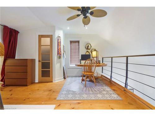 16 Edison Street, Hamilton, ON - Indoor Photo Showing Other Room