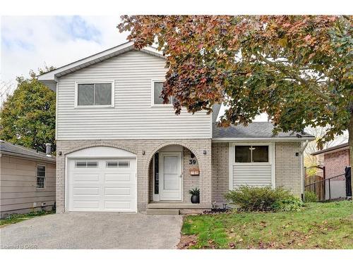 39 Southwood Drive  Kitchener, ON N2E 2E6