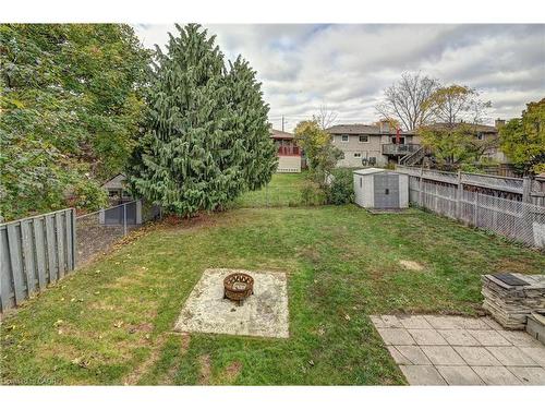 39 Southwood Drive, Kitchener, ON - Outdoor With Backyard