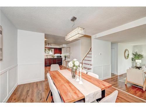 39 Southwood Drive, Kitchener, ON - Indoor Photo Showing Dining Room