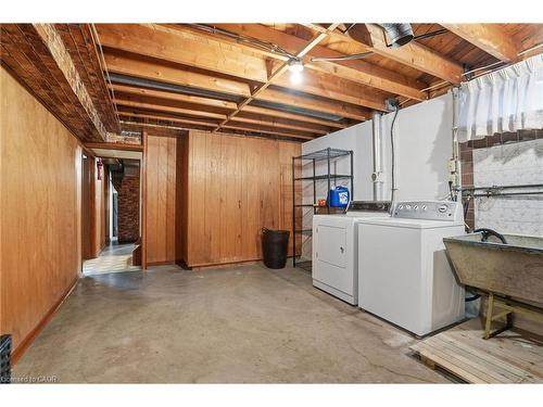 131 Nash Road N, Hamilton, ON - Indoor Photo Showing Laundry Room