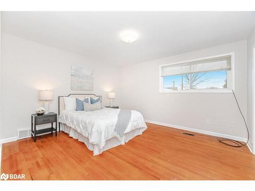 171 Sherwood Rise, Hamilton, ON - Indoor Photo Showing Bedroom