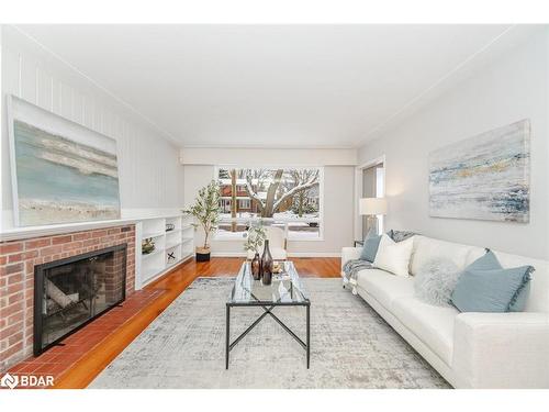 171 Sherwood Rise, Hamilton, ON - Indoor Photo Showing Living Room With Fireplace