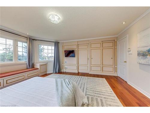 2001 Rosemount Crescent, Oakville, ON - Indoor Photo Showing Bedroom