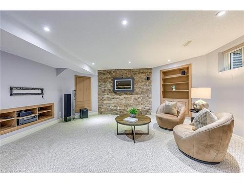 2001 Rosemount Crescent, Oakville, ON - Indoor