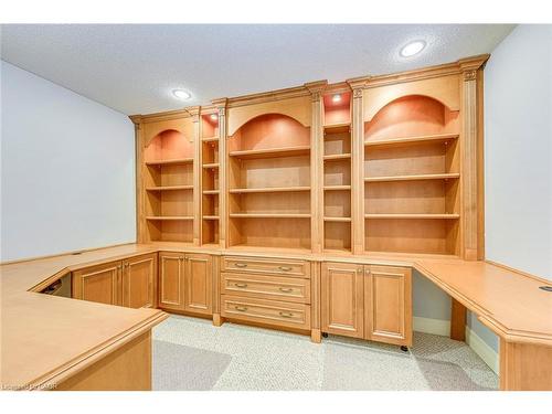 2001 Rosemount Crescent, Oakville, ON - Indoor