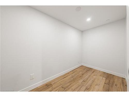 105-555 Sanatorium Road, Hamilton, ON - Indoor Photo Showing Other Room
