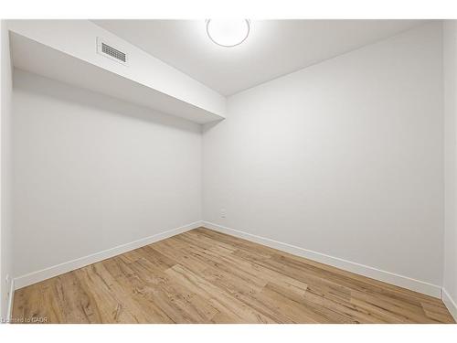 105-555 Sanatorium Road, Hamilton, ON - Indoor Photo Showing Other Room