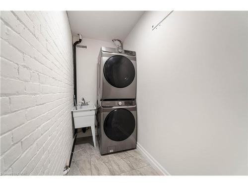 16 Murray Street W, Hamilton, ON - Indoor Photo Showing Laundry Room