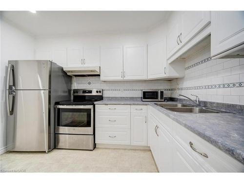 196 Millwood Crescent, Kitchener, ON - Indoor Photo Showing Kitchen With Double Sink