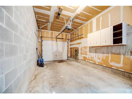196 Millwood Crescent, Kitchener, ON - Indoor Photo Showing Garage