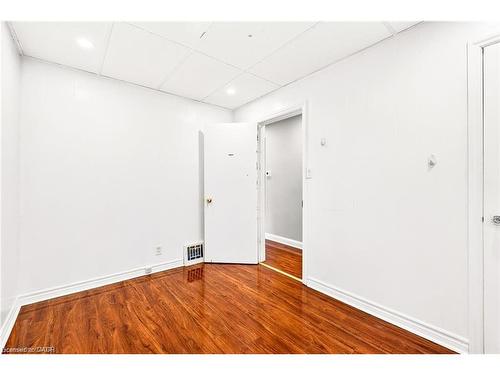 111 Leland Street, Hamilton, ON - Indoor Photo Showing Other Room