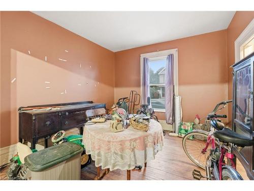 42 Burlington Street E, Hamilton, ON - Indoor Photo Showing Other Room