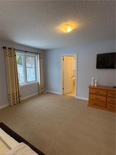 456 Westhaven Street, Waterloo, ON - Indoor