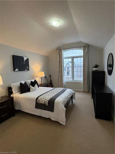 456 Westhaven Street, Waterloo, ON - Indoor Photo Showing Bedroom
