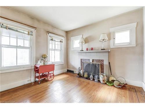 182 Balmoral Avenue S, Hamilton, ON - Indoor Photo Showing Living Room With Fireplace