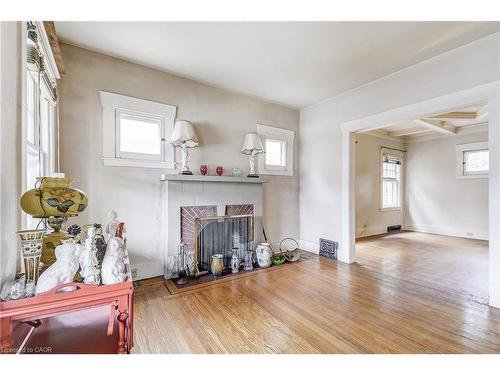 182 Balmoral Avenue S, Hamilton, ON - Indoor Photo Showing Living Room With Fireplace
