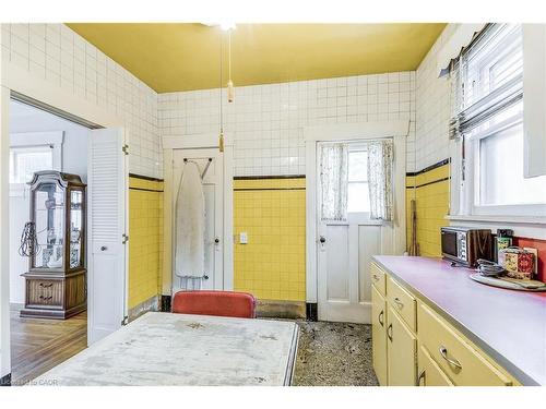 182 Balmoral Avenue S, Hamilton, ON - Indoor