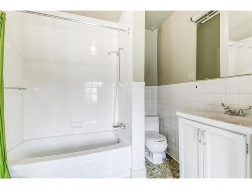 182 Balmoral Avenue S, Hamilton, ON - Indoor Photo Showing Bathroom