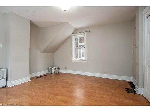 40 Krug Street, Kitchener, ON - Indoor Photo Showing Other Room