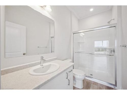 123 Reverie Way, Kitchener, ON - Indoor Photo Showing Bathroom