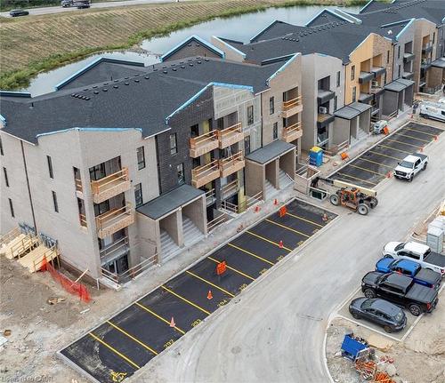 123 Reverie Way, Kitchener, ON - Outdoor