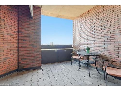 502-222 Jackson Street W, Hamilton, ON - Outdoor With Exterior