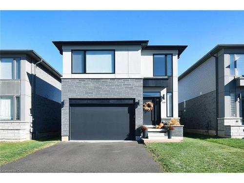 100 Bedrock Drive, Hamilton, ON - Outdoor